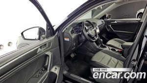 Volkswagen Tiguan 2.0 TDI Prestige 2020 года из Южной Кореи