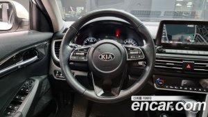 Kia Seltos Бензин 1.6 Turbo 2WD 2021 года из Южной Кореи