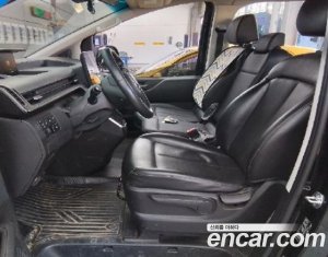 Hyundai Staria Tourer 11-Seater 2022 года из Южной Кореи