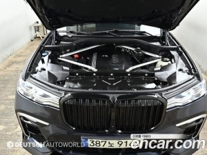 BMW X7 xDrive 40i M Sport 6인승 2021 года из Южной Кореи