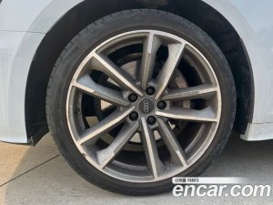 Audi A5 40 TDI 4WD Premium Sportback 2020 года из Южной Кореи
