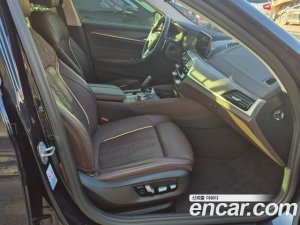 BMW 5-Series 520d xDrive Luxury Plus 2020 года из Южной Кореи