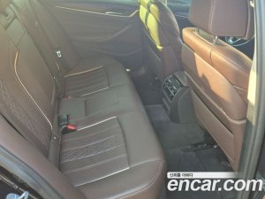 BMW 5-Series 520d xDrive Luxury Plus 2020 года из Южной Кореи