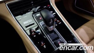 Porsche Panamera 3.0 AWD 2020 года из Южной Кореи