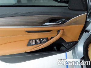 BMW 5-Series 530e Luxury 2020 года из Южной Кореи