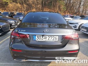 Mercedes-Benz E-Class E350 4MATIC AMG Line 2021 года из Южной Кореи