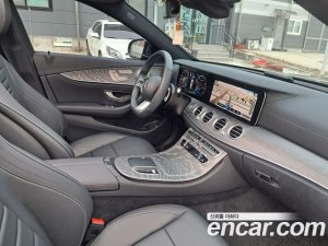 Mercedes-Benz E-Class E350 4MATIC AMG Line 2021 года из Южной Кореи