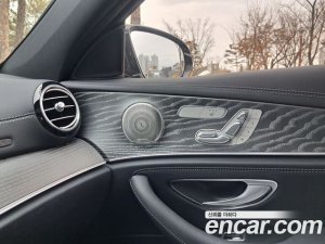 Mercedes-Benz E-Class E350 4MATIC AMG Line 2021 года из Южной Кореи