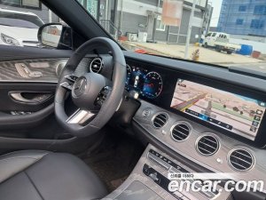 Mercedes-Benz E-Class E350 4MATIC AMG Line 2021 года из Южной Кореи