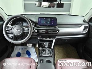 Kia Seltos Бензин 1.6 Turbo 4WD 2022 года из Южной Кореи