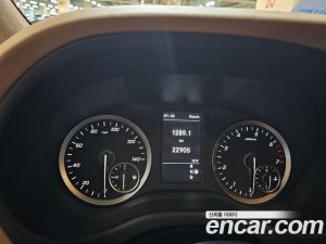 Mercedes-Benz V-Class V200 2020 года из Южной Кореи