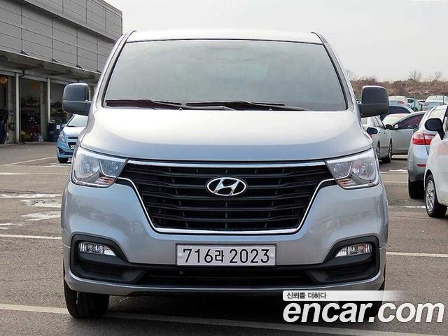 Hyundai Starex Wagon 12-Seater 2021 года из Кореи