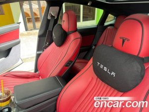 Tesla Model Y Performance 2021 года из Южной Кореи