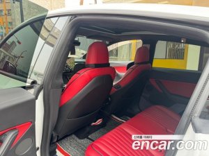 Tesla Model Y Performance 2021 года из Южной Кореи