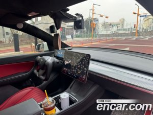 Tesla Model Y Performance 2021 года из Южной Кореи
