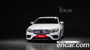 Mercedes-Benz E-Class E300 4MATIC AMG Line 2020 года из Южной Кореи