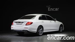 Mercedes-Benz E-Class E300 4MATIC AMG Line 2020 года из Южной Кореи