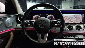 Mercedes-Benz E-Class E300 4MATIC AMG Line 2020 года из Южной Кореи