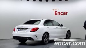 Mercedes-Benz C-Class C200 AMG Line 2021 года из Южной Кореи
