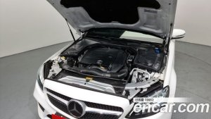 Mercedes-Benz C-Class C200 AMG Line 2021 года из Южной Кореи