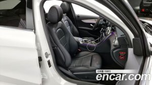 Mercedes-Benz C-Class C200 AMG Line 2021 года из Южной Кореи