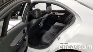 Mercedes-Benz C-Class C200 AMG Line 2021 года из Южной Кореи