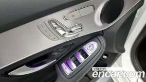 Mercedes-Benz C-Class C200 AMG Line 2021 года из Южной Кореи