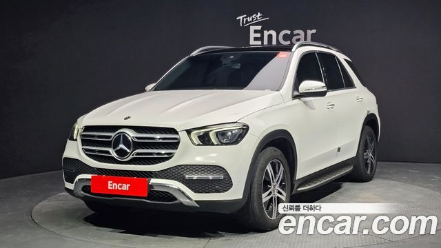 Mercedes-Benz GLE-Class GLE300d 4MATIC 2020 года из Кореи