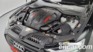 Audi S8 4.0 TFSI 4WD LWB 2021 года из Южной Кореи