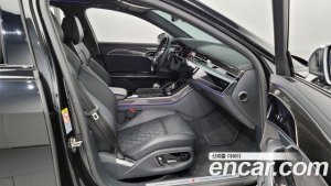 Audi S8 4.0 TFSI 4WD LWB 2021 года из Южной Кореи