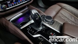 BMW 5-Series 530e Luxury 2021 года из Южной Кореи