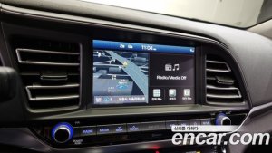 Hyundai AVANTE 1.6 2020 года из Южной Кореи