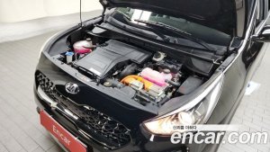 Kia Niro 1.6 HEV 2021 года из Южной Кореи