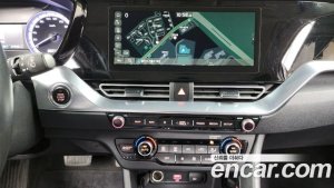 Kia Niro 1.6 HEV 2021 года из Южной Кореи