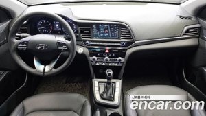 Hyundai AVANTE 1.6 2020 года из Южной Кореи