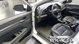 Hyundai AVANTE 1.6 2020 года из Южной Кореи