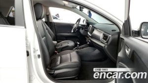 Kia Stonic 1.4 2020 года из Южной Кореи