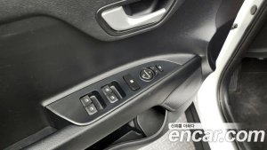 Kia Stonic 1.4 2020 года из Южной Кореи
