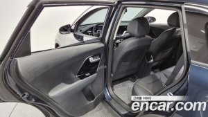 Kia Niro 1.6 HEV 2020 года из Южной Кореи