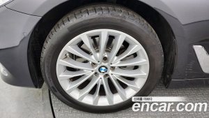 BMW 5-Series 520d Luxury Plus 2020 года из Южной Кореи