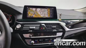 BMW 5-Series 520d Luxury Plus 2020 года из Южной Кореи
