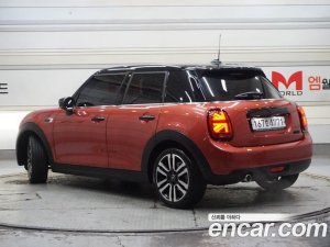 Mini Cooper 5Door ROSEWOOD Edition 2020 года из Южной Кореи