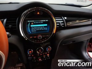 Mini Cooper 5Door ROSEWOOD Edition 2020 года из Южной Кореи
