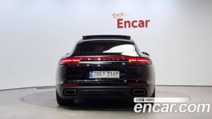 Porsche Panamera 3.0 AWD 2020 года из Южной Кореи