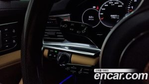 Porsche Panamera 3.0 AWD 2020 года из Южной Кореи
