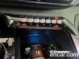 Peugeot 5008 1.5 BlueHDi ALLURE 2021 года из Южной Кореи