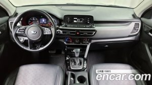 Kia Seltos Дизель 1.6 2WD 2021 года из Южной Кореи
