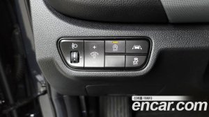 Kia Seltos Дизель 1.6 2WD 2021 года из Южной Кореи