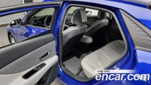 Hyundai AVANTE 1.6 2021 года из Южной Кореи