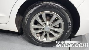 Hyundai AVANTE 1.6 2020 года из Южной Кореи